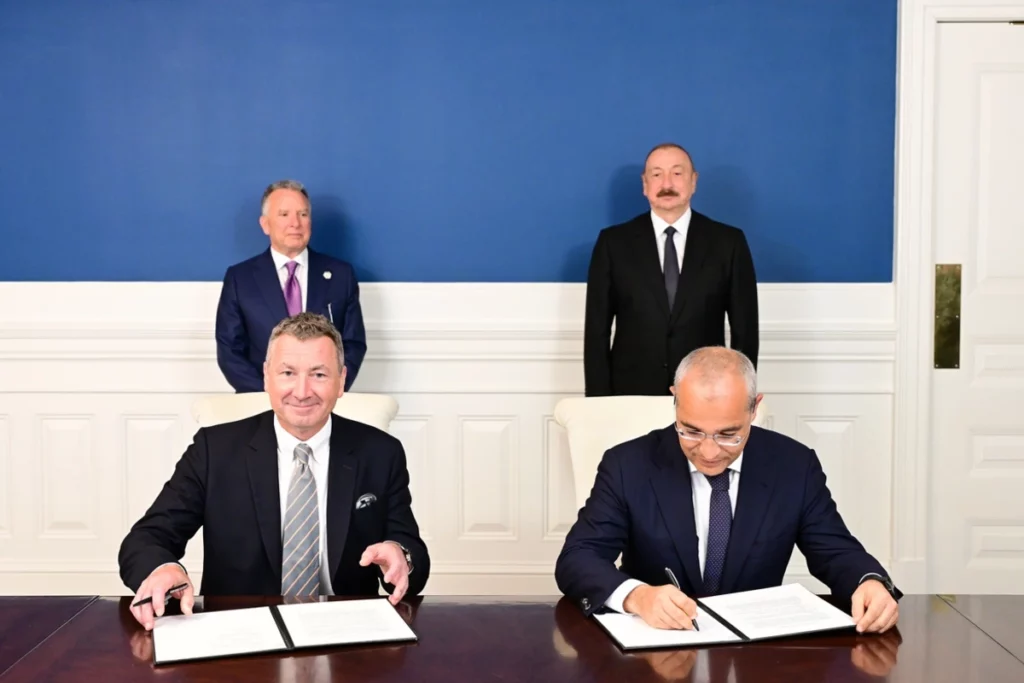 Chương mới cho ngành dầu khí Azerbaijan trên đất liền: ExxonMobil & SOCAR ký kết MoU