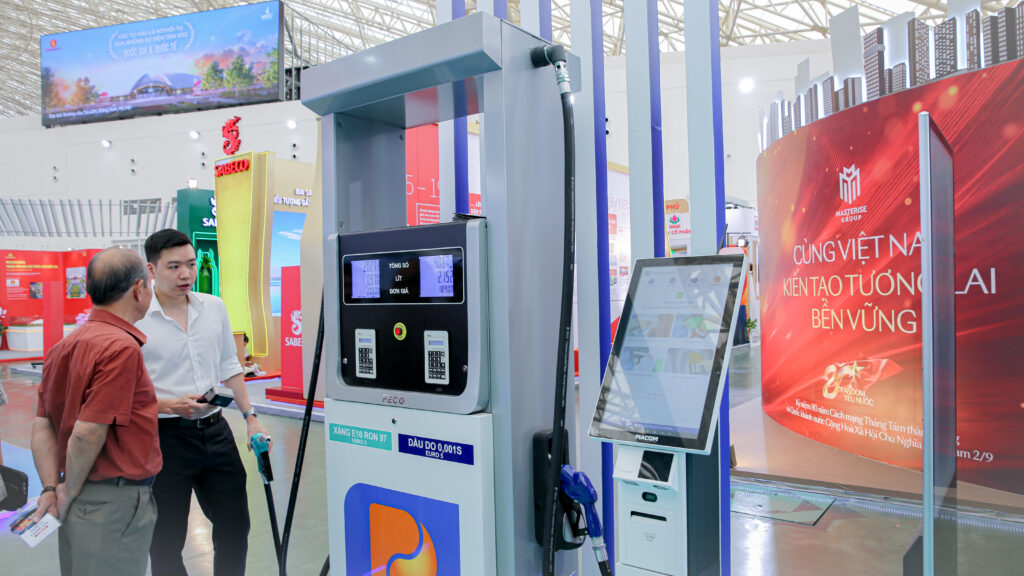 ki-ốt mua xăng tự động