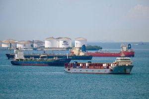 Singapore nhập dầu từ Tàu chỏ dầu Nga