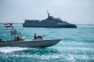 Các tàu hải quân của Lực lượng Vệ binh Cách mạng Hồi giáo Iran (IRGC) hoạt động tại Vịnh Ba Tư - Ảnh: NYT