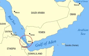 Eo biển Bab el-Mandeb. Ảnh" CeGit
