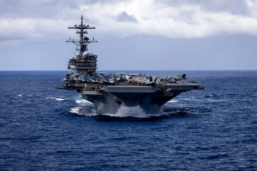 Tàu sân bay USS George H.W. Bush. Ảnh: CENTCOM