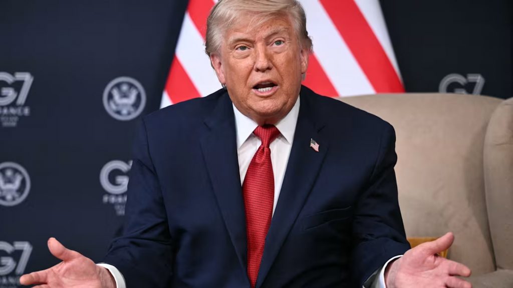 Giá dầu nhích tăng 1%: Lời đe dọa của ông Trump và “trần vô hình” từ rủi ro dư cung