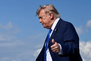 Ông Trump tuyên bố Mỹ tạm hủy kế hoạch tấn công Iran, chờ đạt thỏa thuận. Ảnh minh họa: Reuters